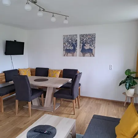 Wallersee Apartment *