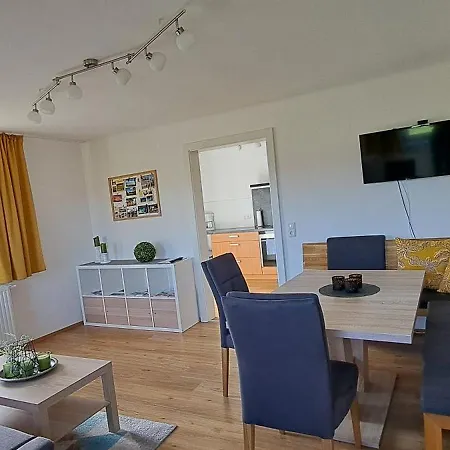 Wallersee Apartment *