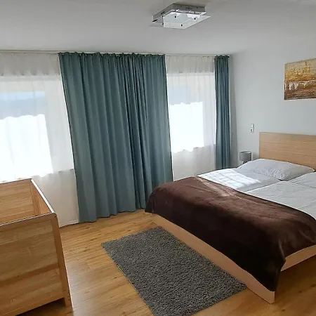 דירה Wallersee